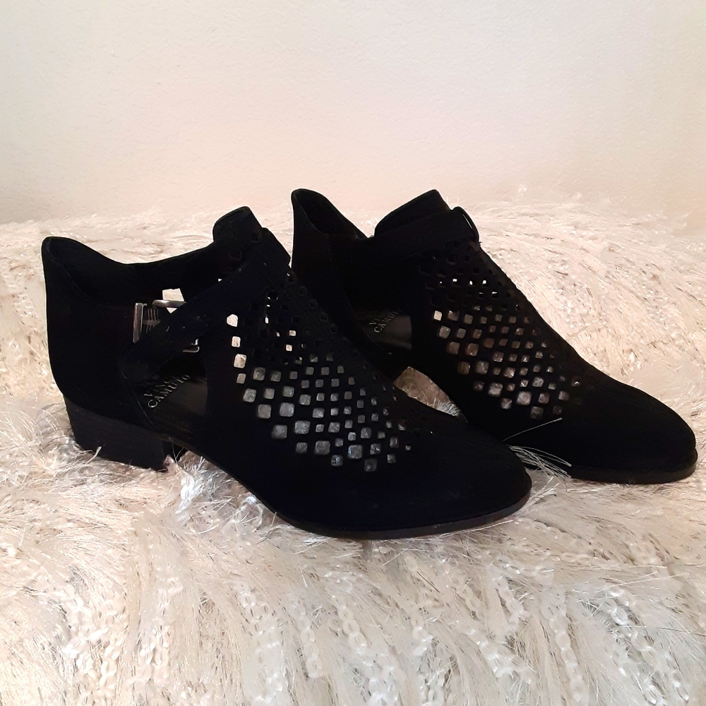 🌺 Vince Camuto Size 8M Black Suede Leather Shoes